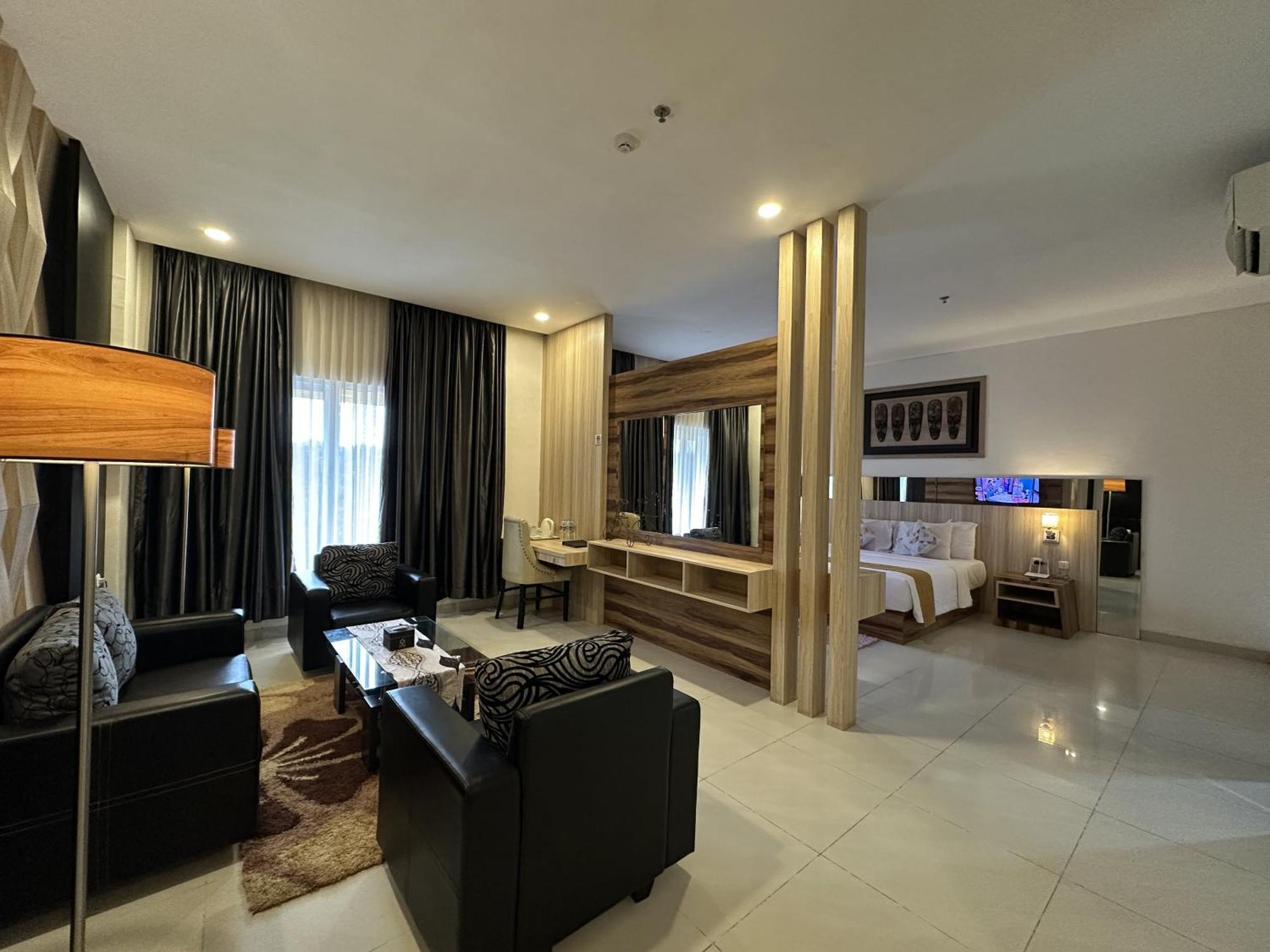 Vega Prime Hotel & Convention Sorong Quarto foto